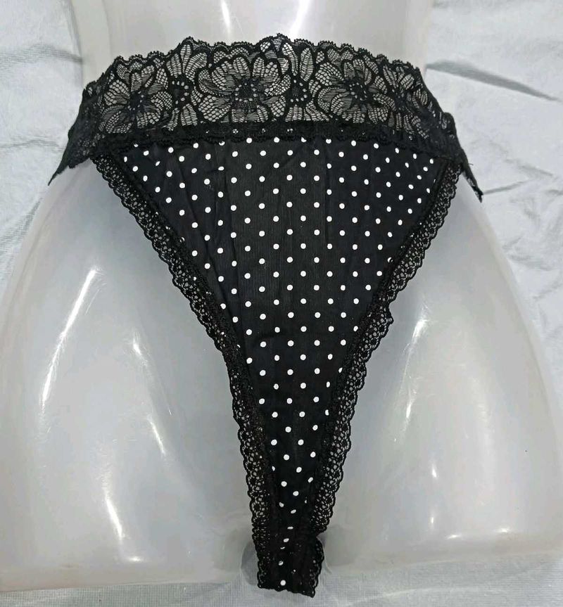 😍 Black Polka Dot Thong with Lace Trim