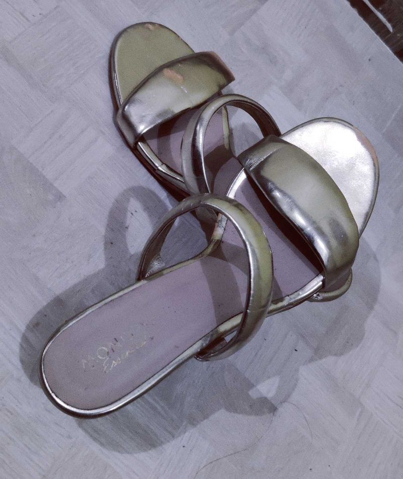 Monrow Golden Colour Heels 🪙