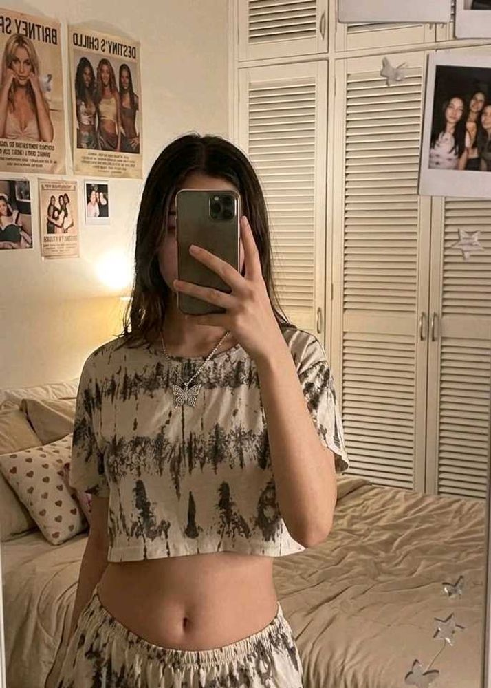 Cute Co-ord Set with Tie-up Detail Shorts