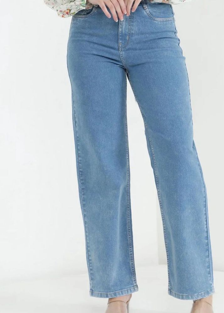 R Code Light Wash Wide Leg Jeans