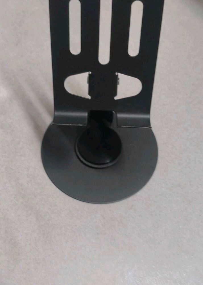 Black Metal Phone Stand