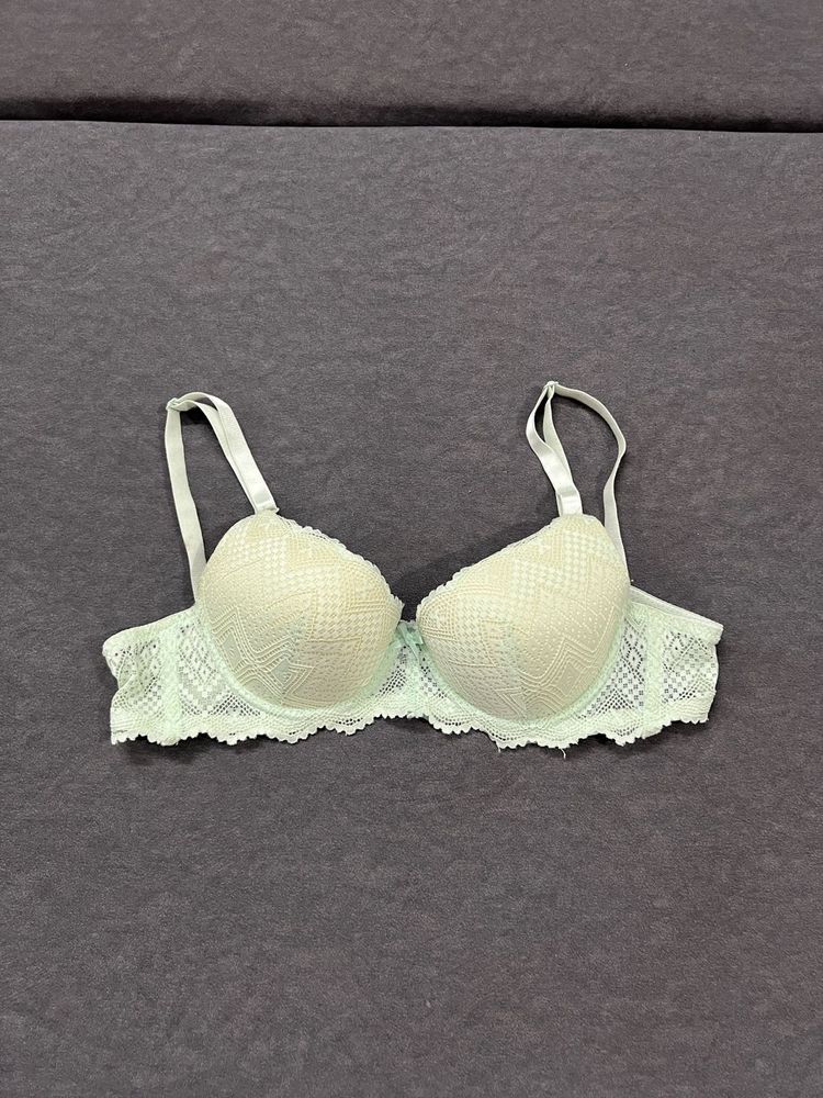 Lace Trim Padded Bra