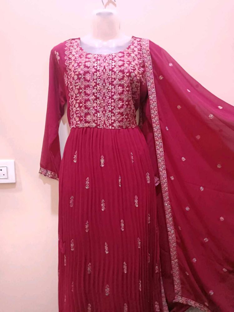 Elegant Rani Embroidered Anarkali Set