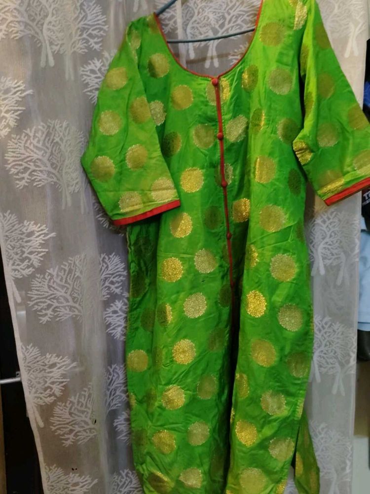 Vibrant Green Kurta with Gold Polka Dots