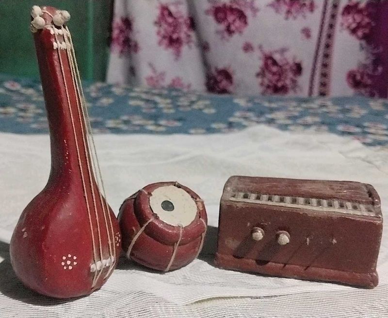 Vintage Clay Miniature Musical Instruments
