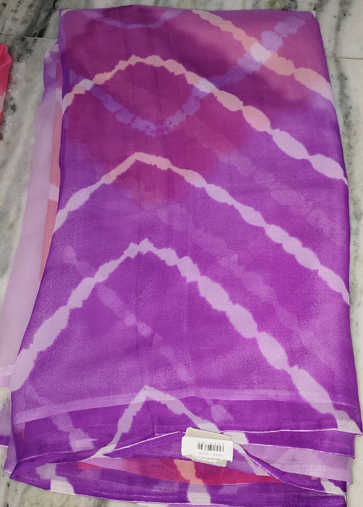 Leheriya saree😍