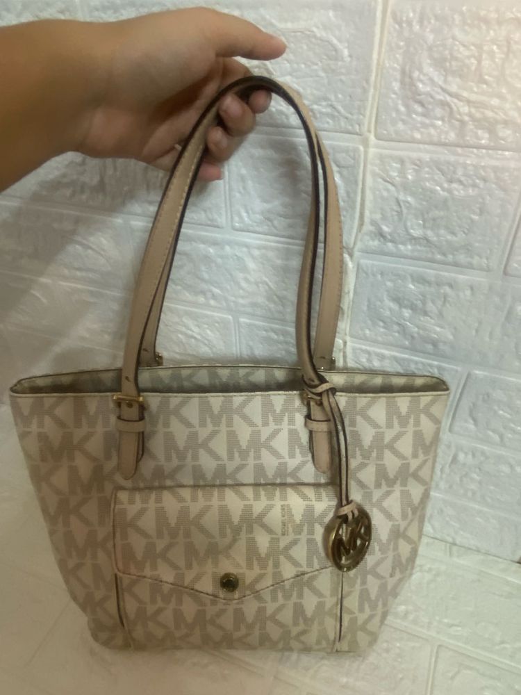 Authentic Michael Kors jet set Tote Bag
