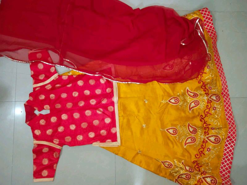Vibrant Yellow &amp; Red marwadi Set