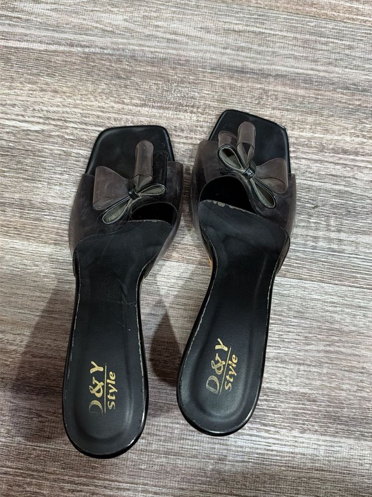 Stylish Women's Bow Detail Heels