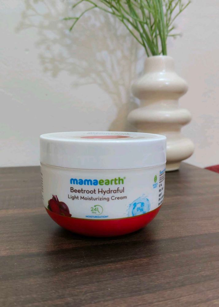 Mamaearth Beetroot Moisturizing Cream