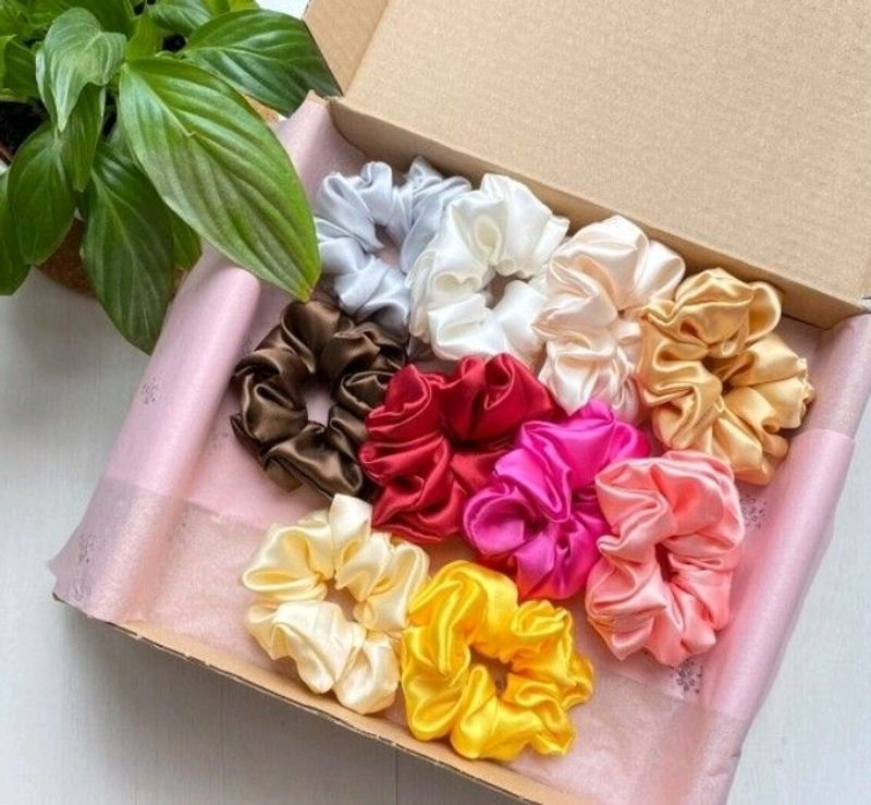 10 Scrunchies