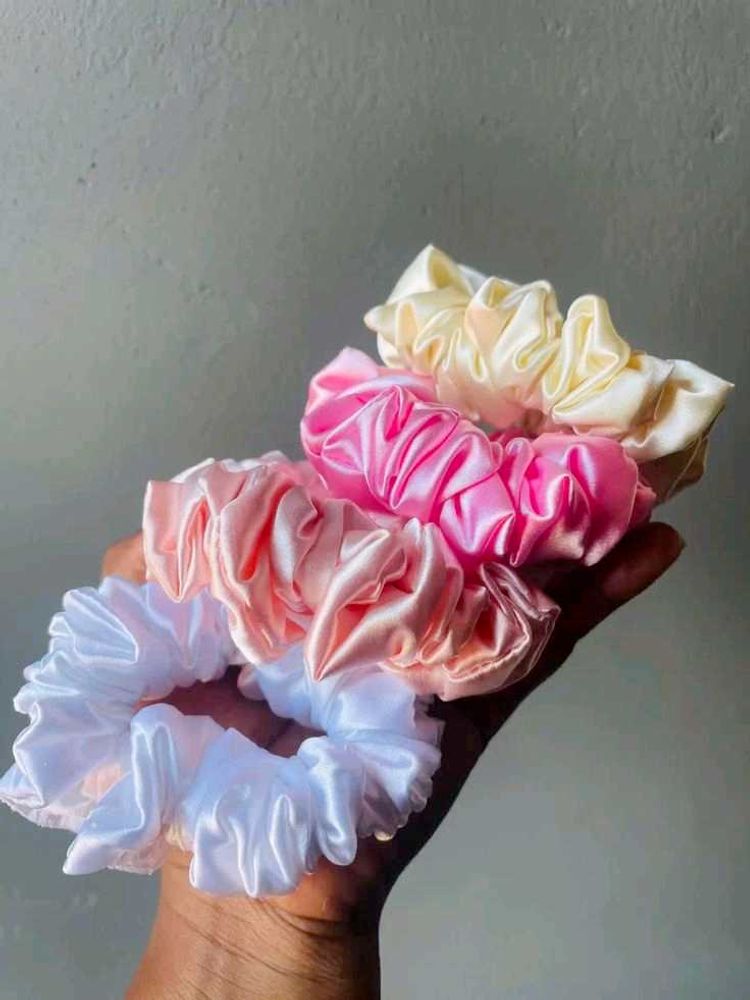 4 Cute Scrunchie Set