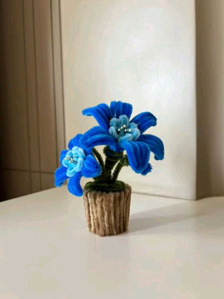Blue Pipe Cleaner Flowers