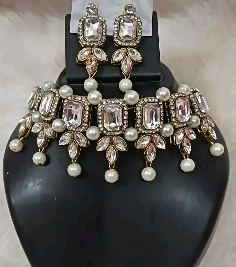 Elegant Pearl and Crystal Choker Set
