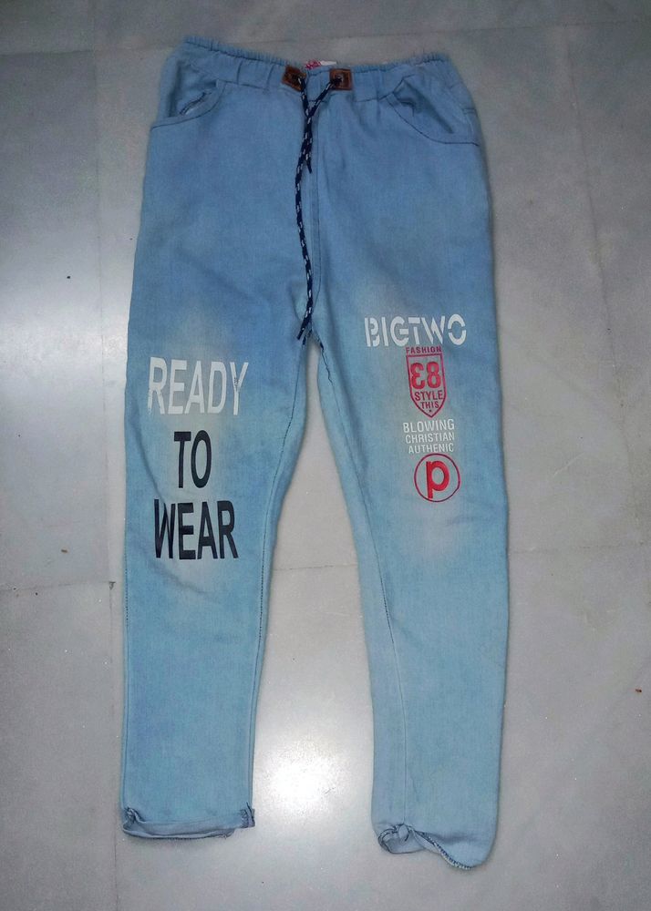 Light Wash Graphic Jeans