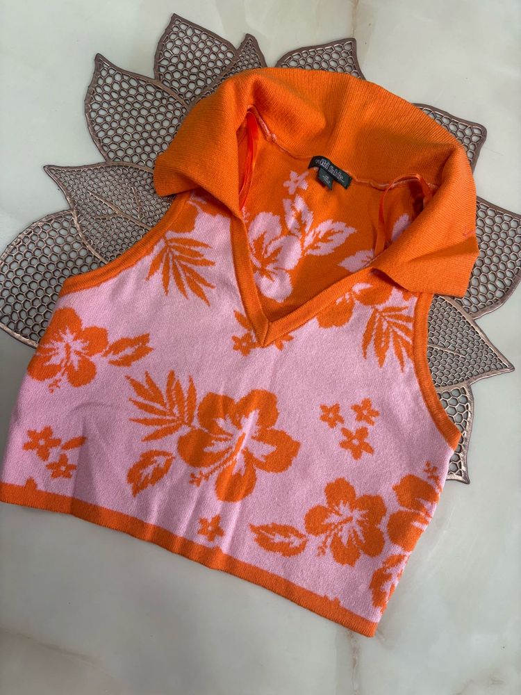 Vibrant Floral Collared Sleeveless Top