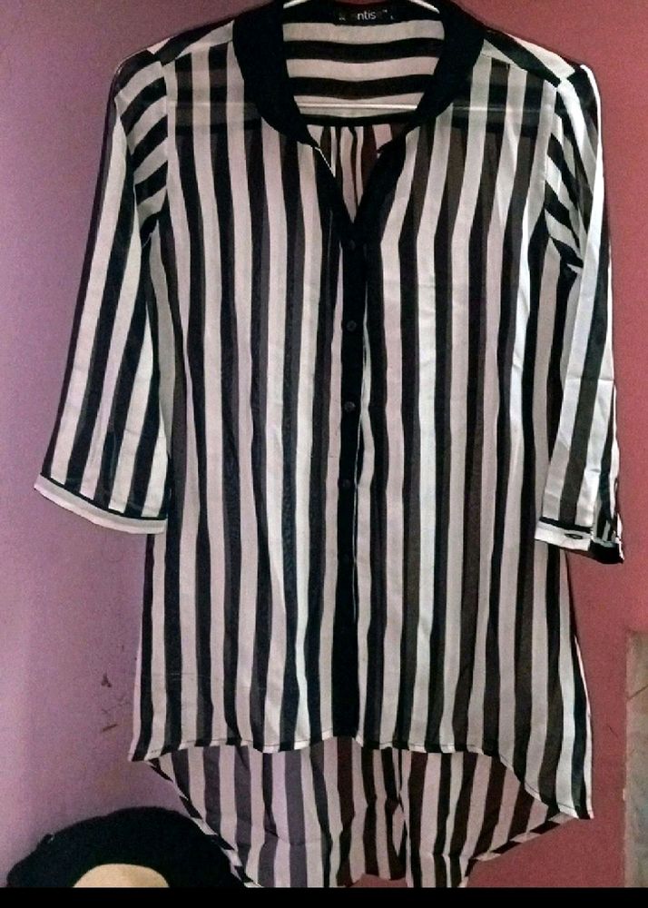 🔥Girls Black &amp; White Stylish Shirt🔥