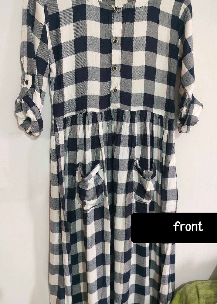 Gingham Dress with Pockets