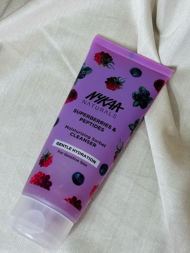Nykaa Naturals Superberries &amp; Peptides Cleanser
