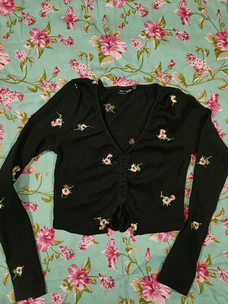 Black Cropped Floral Top