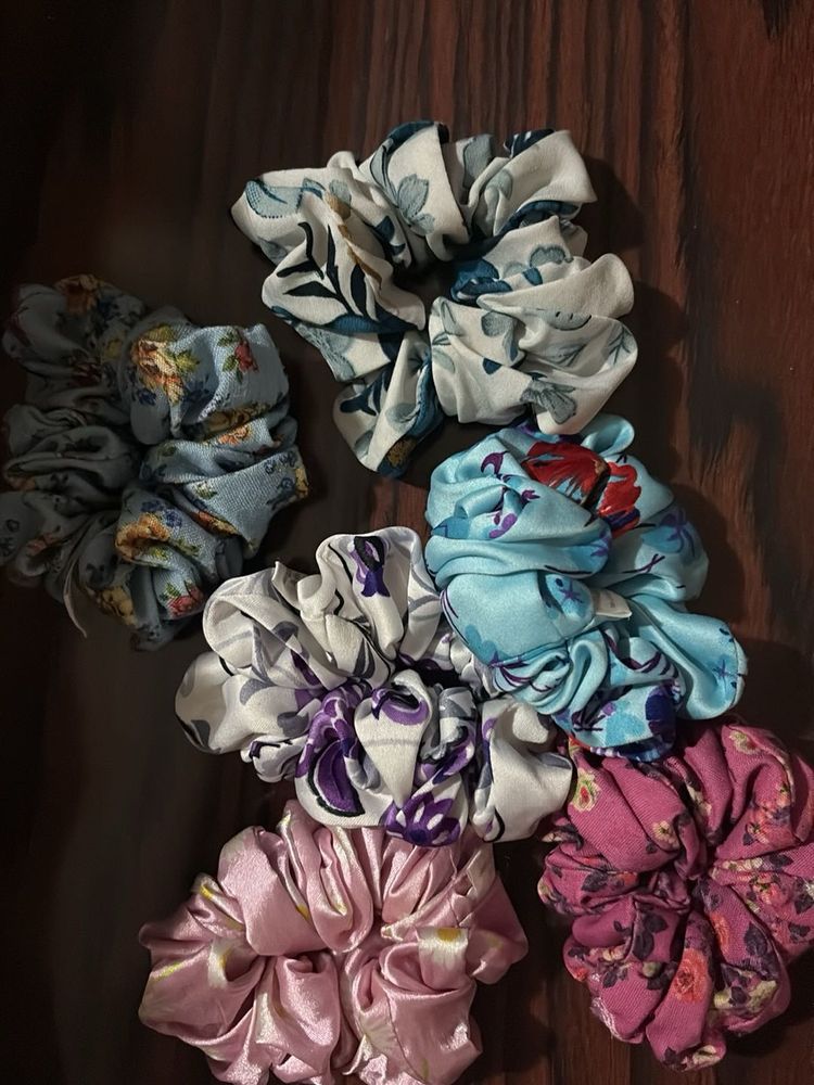 Set of 6 Floral Scrunchies