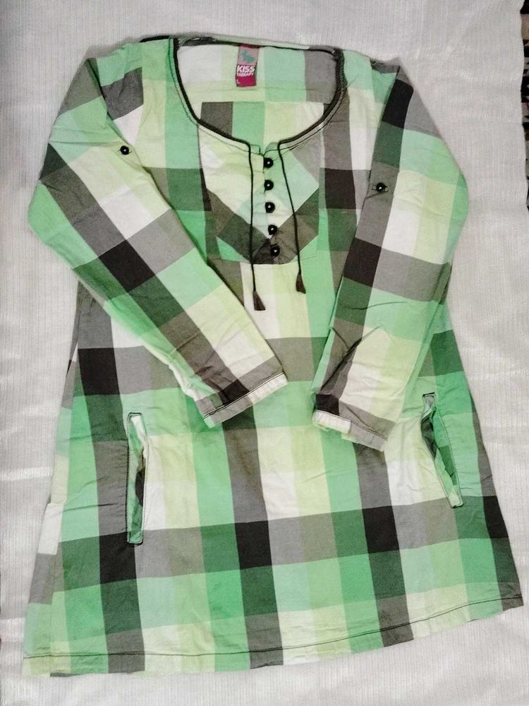 🎀 Plaid Beautiful Tunic Top 😍