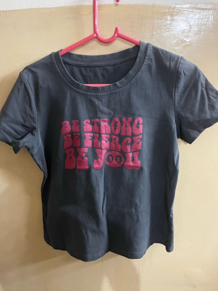 Graphic T-Shirt "STRONG  FIERCE  Y
