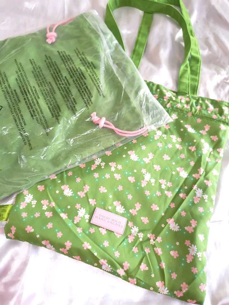 Daisy Marc Jacobs Tote Bag