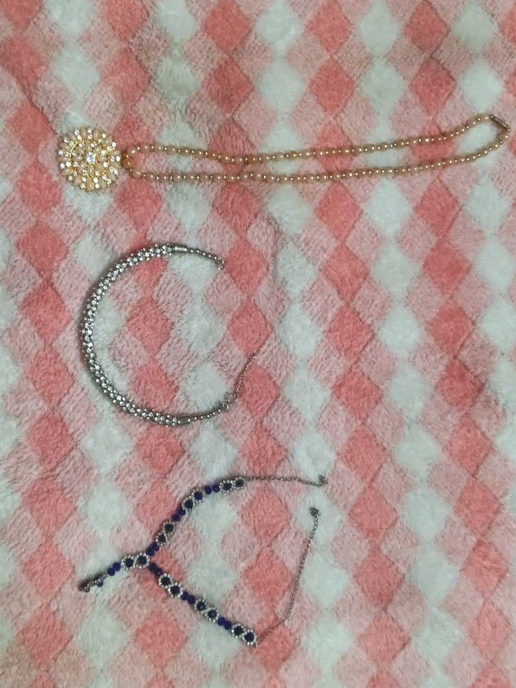 Elegant Jewellery Set with Pendant(pack of 3)