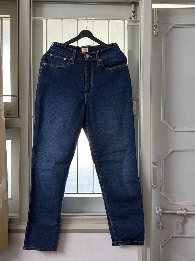 Classic Blue Levi's Jeans