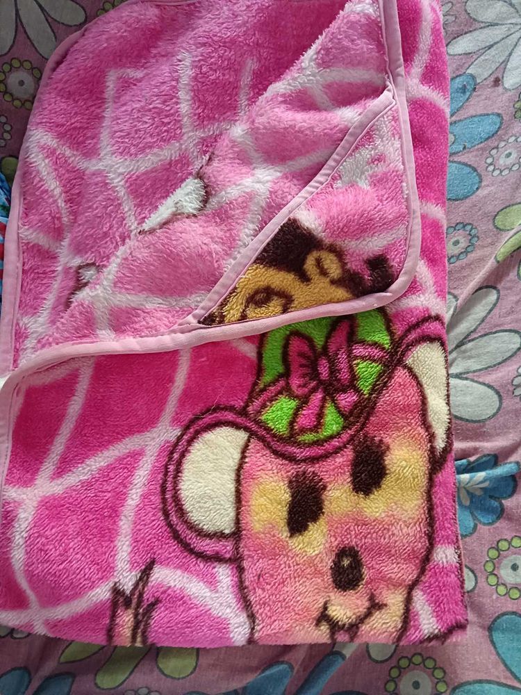 Cute Pink Baby Blanket with Bear Print