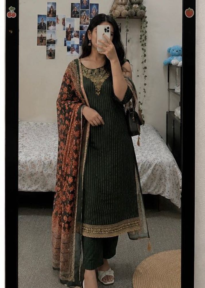 Elegant Dark Green Kurta Set