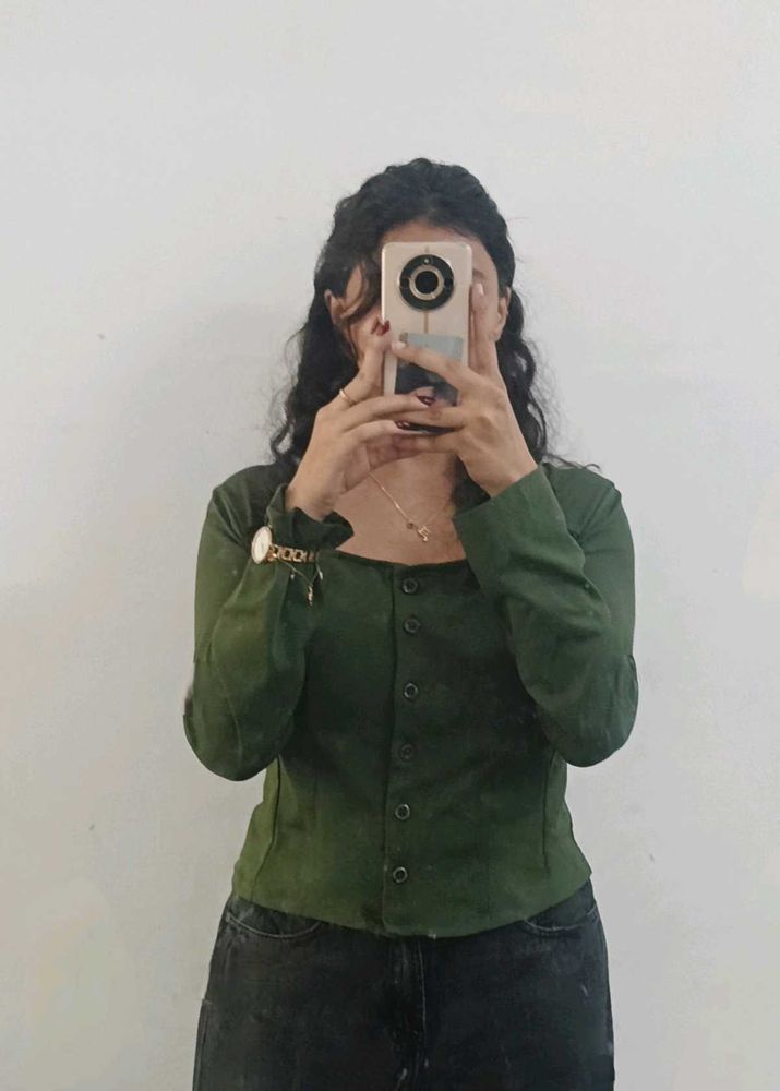 Chic Green Button-Up Top