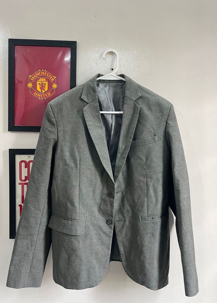 Gray Blazer - Stylish &amp; Versatile