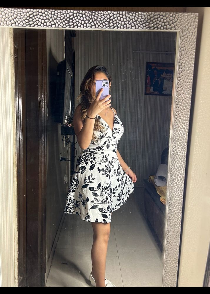 Flared Sexy V neck Dress