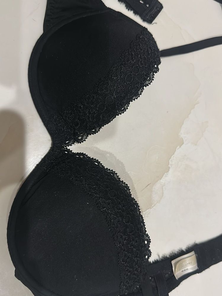 Black Lace Trim Bra