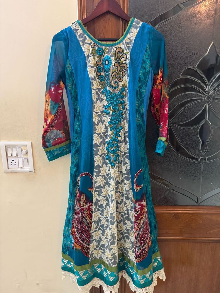 Blue Embroidered Kurta