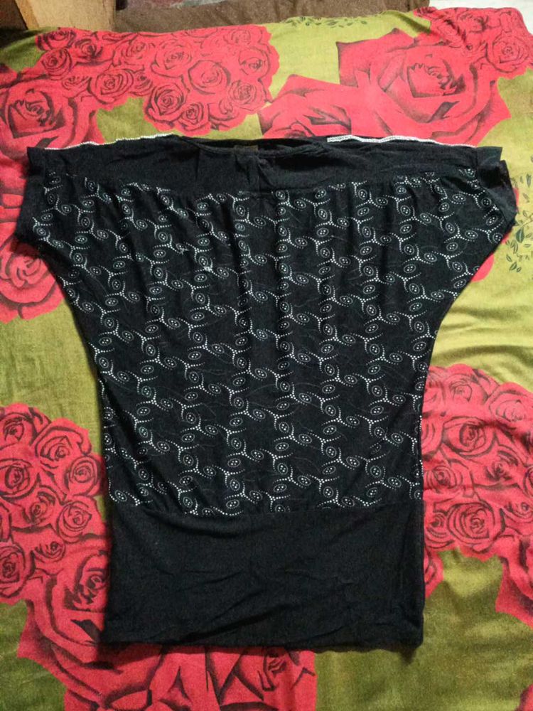 Black Top Cum T-shirt