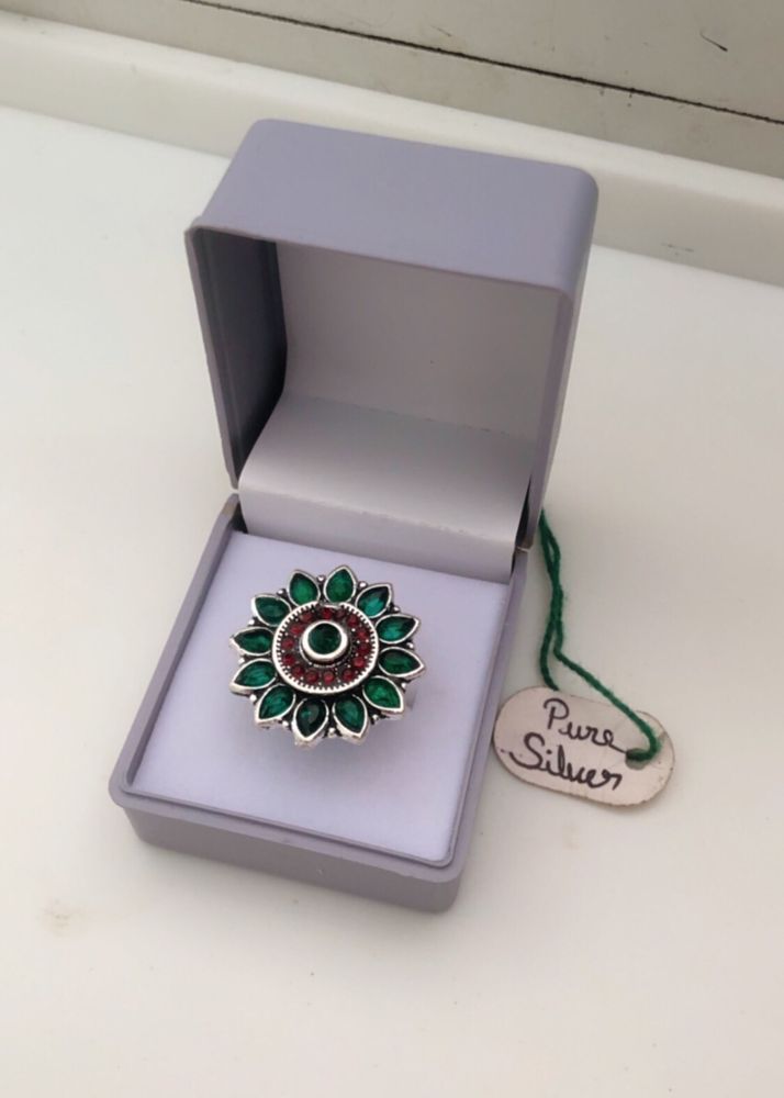 Pure Silver Ring (wt:- 7.200g)