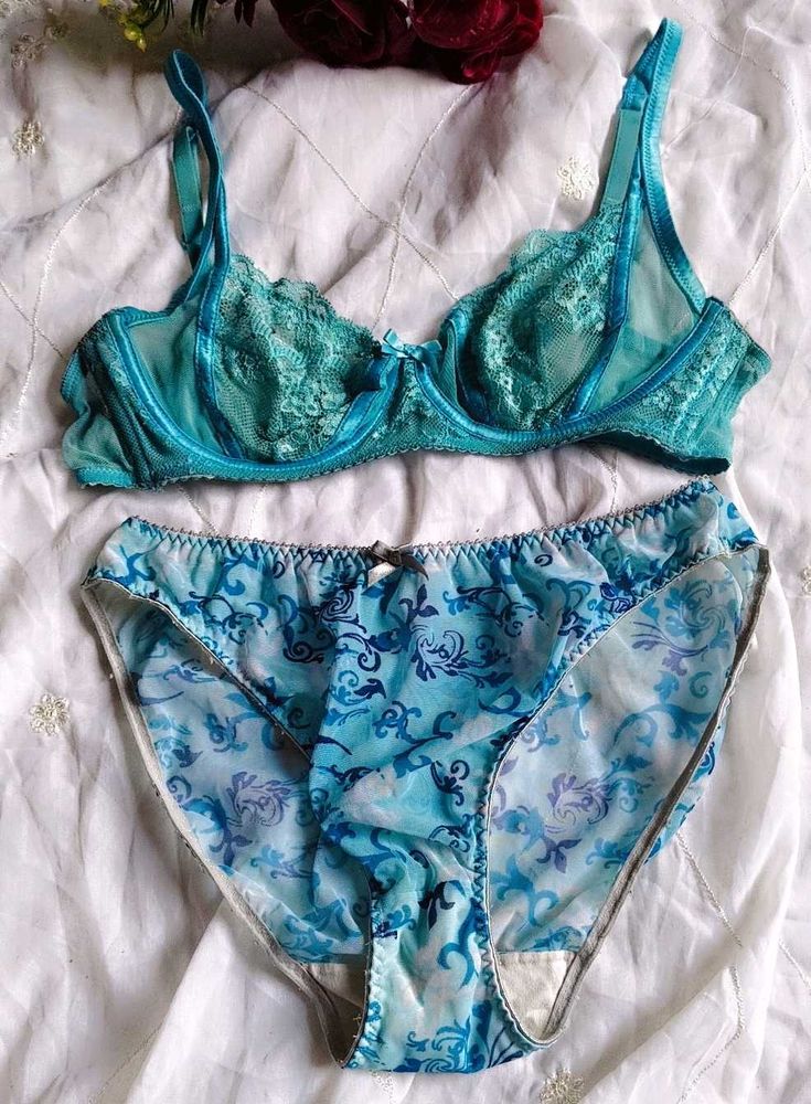 Beautiful Lace Bra and Panty Set