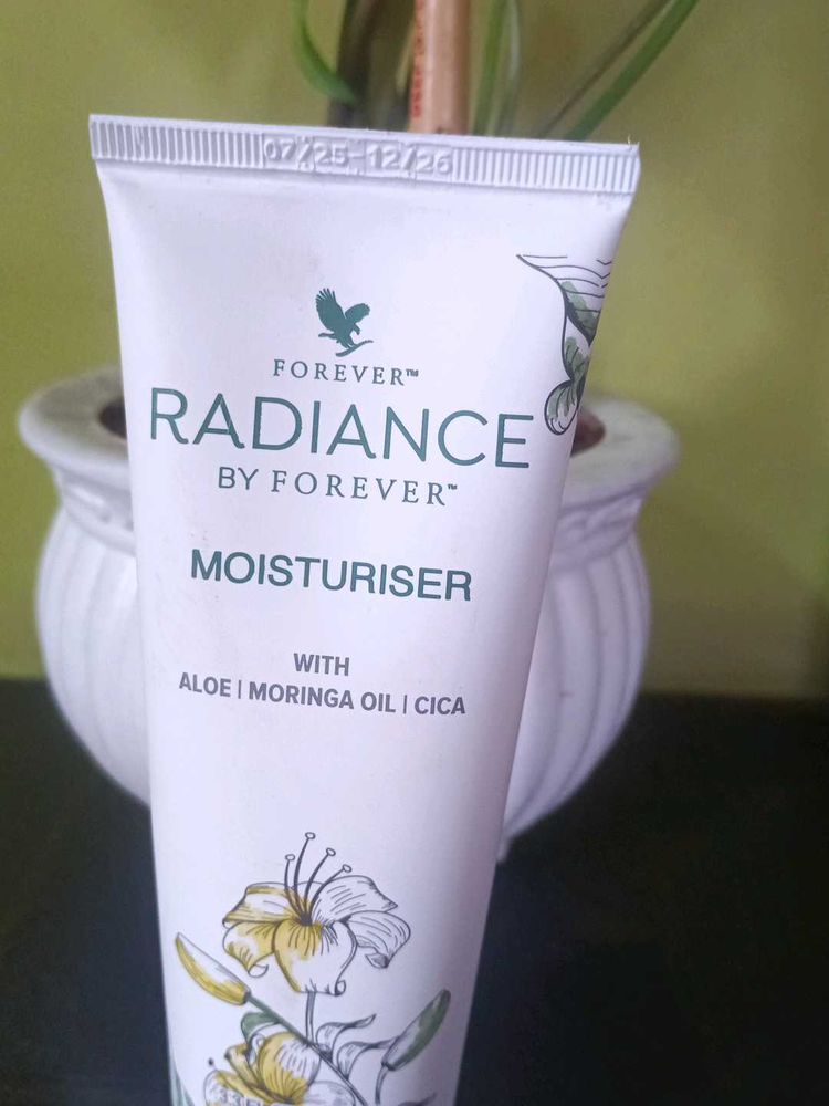 Forever Radiance Moisturiser