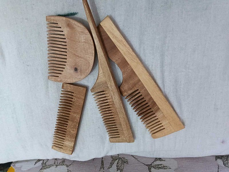 Set of 4 Wooden Combs