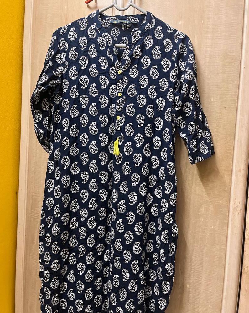 Navy Blue Paisley Print Kurta
