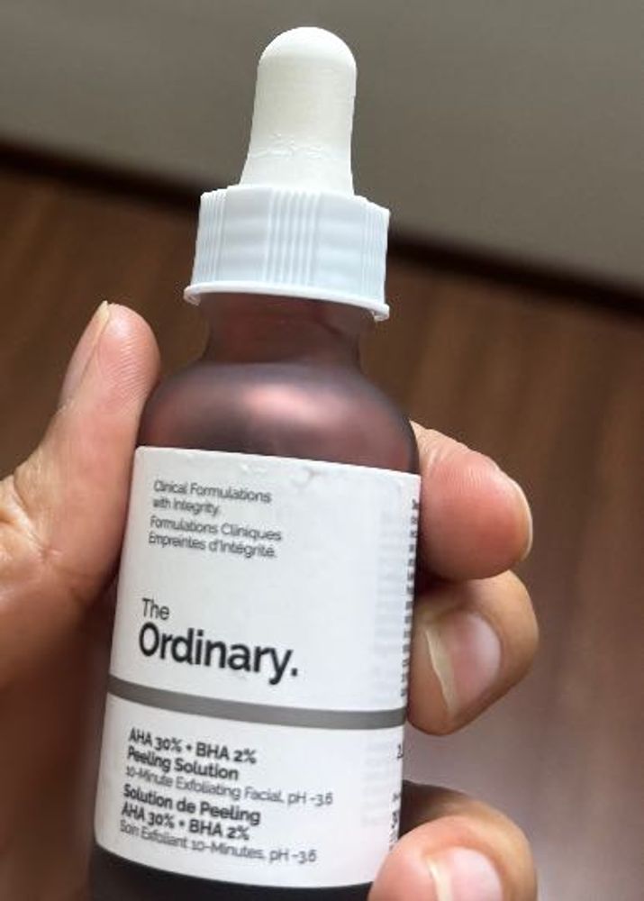 The Ordinary AHA 30% BHA 2% Peeling Solution