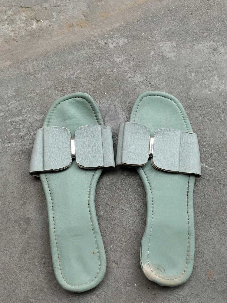 Light Blue Bow Detail Slides