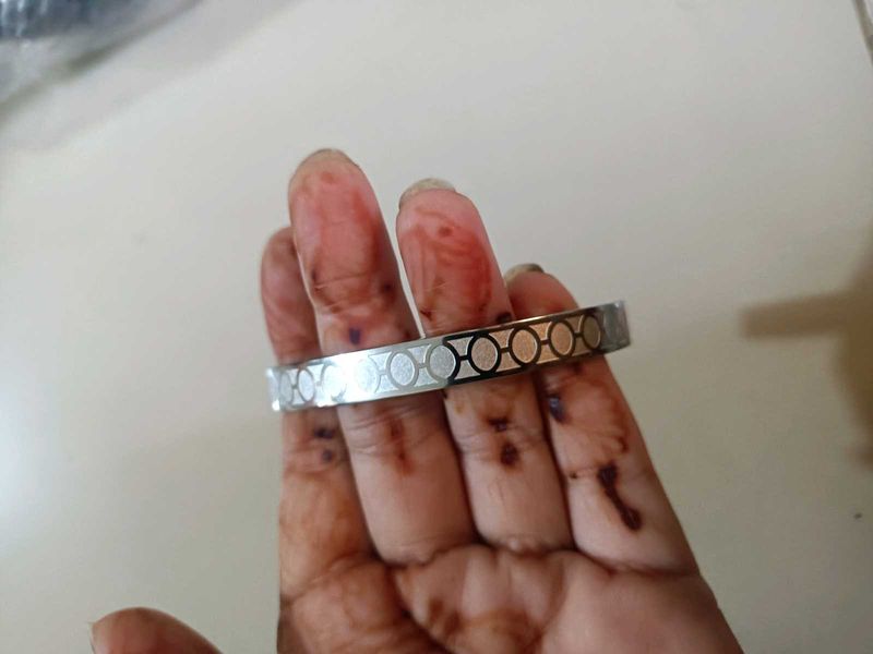 Stylish Silver Bangle Steel Kada Unisex 1piece