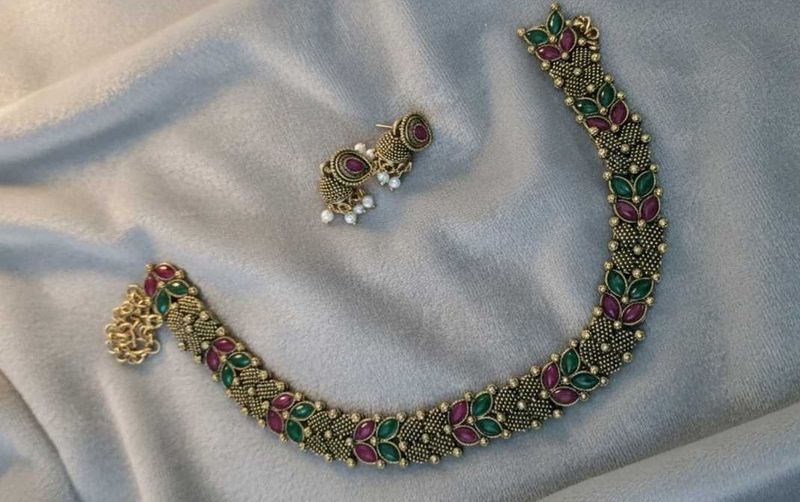 Necklace &amp; Earring Set