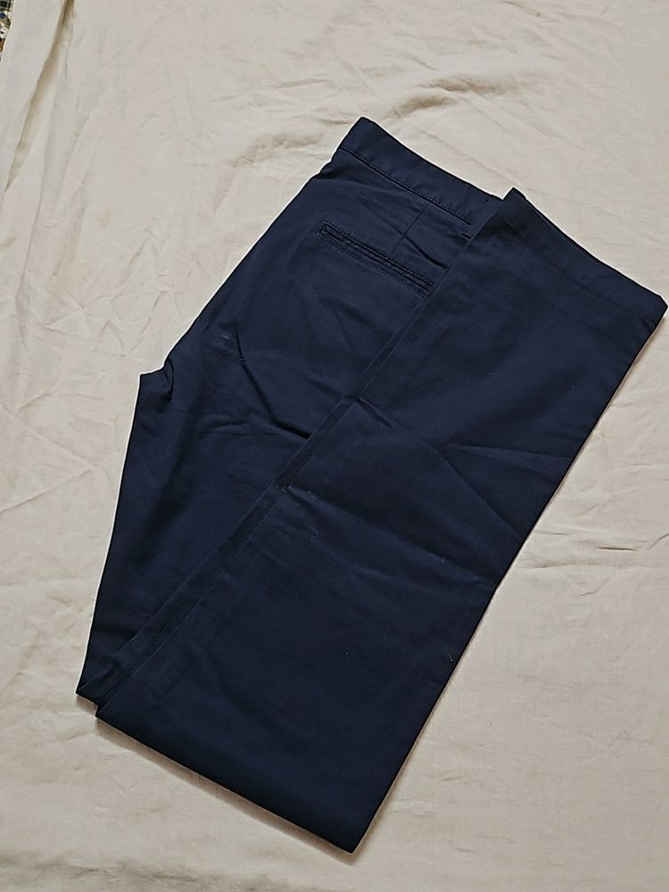 Slim Fit CHINOS (UCB)