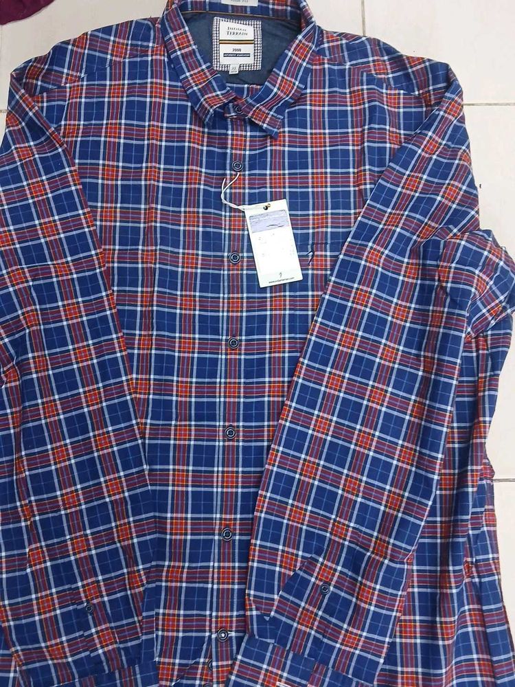 Men's Blue Plaid Button-Down Shirt