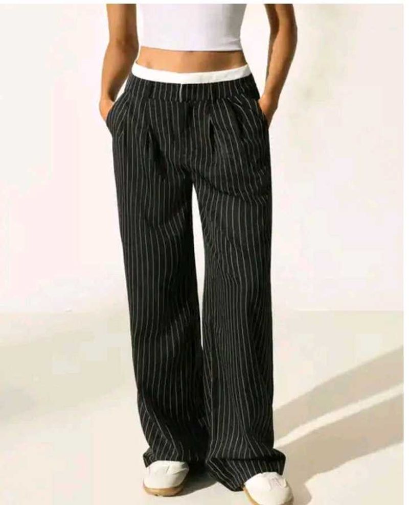 Chic Pinstripe Wide Leg Pants